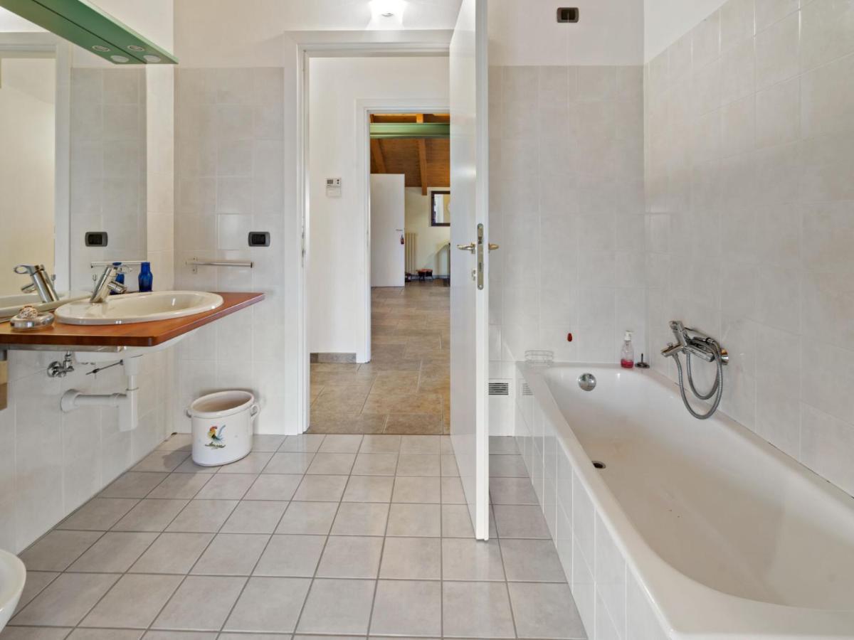 Romagnano Sesia Belvilla By Oyo Secluded Apartment With Balcony מראה חיצוני תמונה
